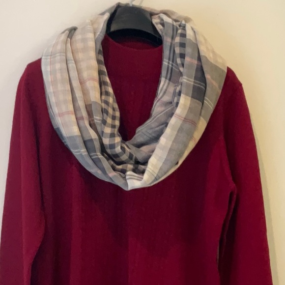 LOFT Reversible Infinity Scarf - Picture 2 of 9